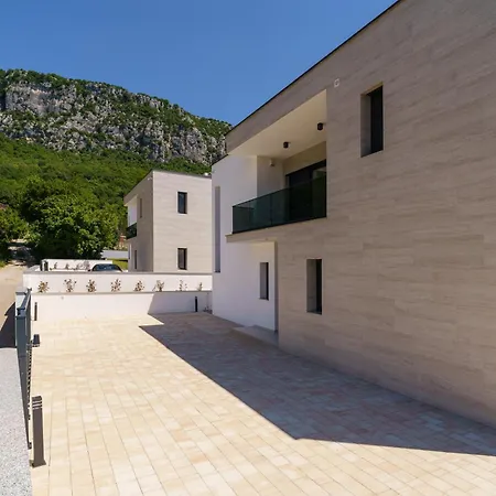 Villa Anki